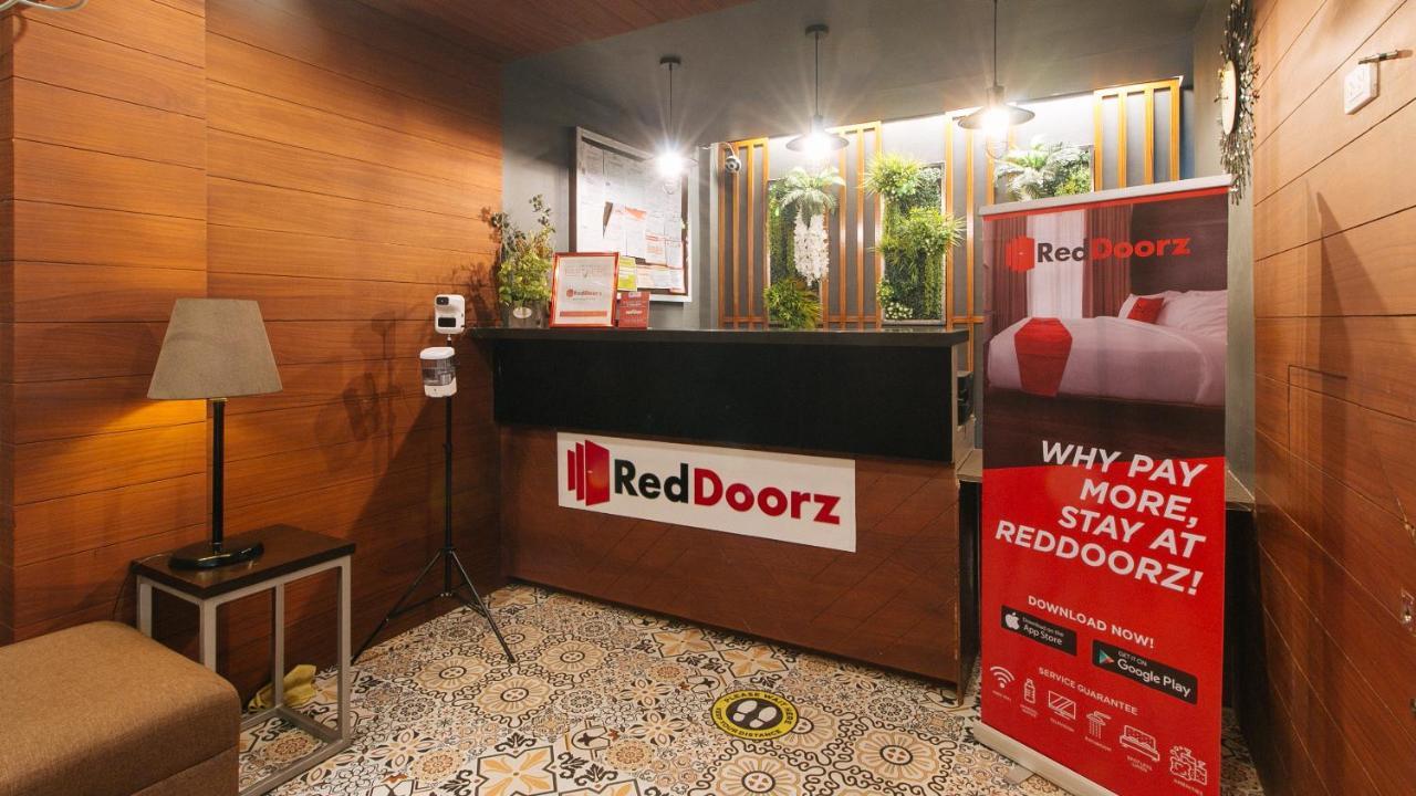 Reddoorz @ Gardenview Hotel Gtower Ángeles Extérieur photo