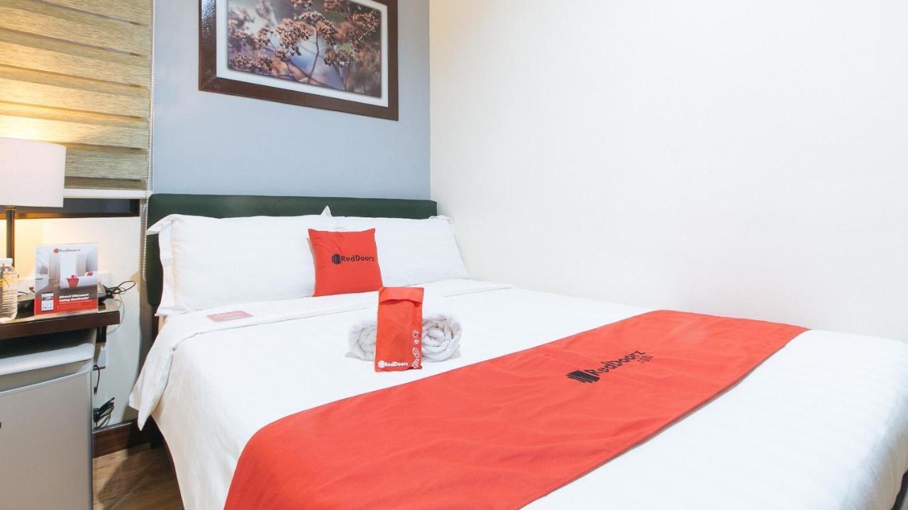 Reddoorz @ Gardenview Hotel Gtower Ángeles Extérieur photo