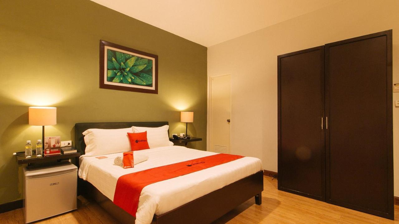 Reddoorz @ Gardenview Hotel Gtower Ángeles Extérieur photo