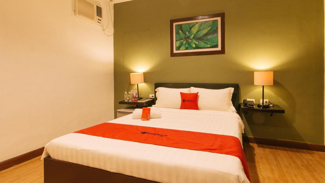 Reddoorz @ Gardenview Hotel Gtower Ángeles Extérieur photo