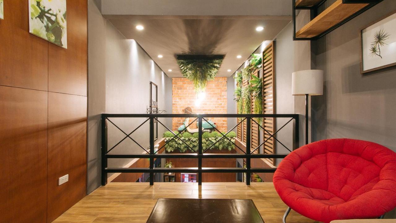 Reddoorz @ Gardenview Hotel Gtower Ángeles Extérieur photo
