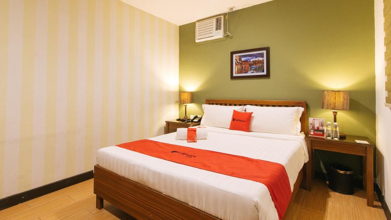 Reddoorz @ Gardenview Hotel Gtower Ángeles Extérieur photo