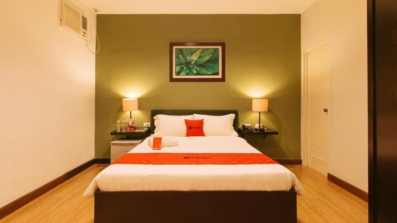Reddoorz @ Gardenview Hotel Gtower Ángeles Extérieur photo